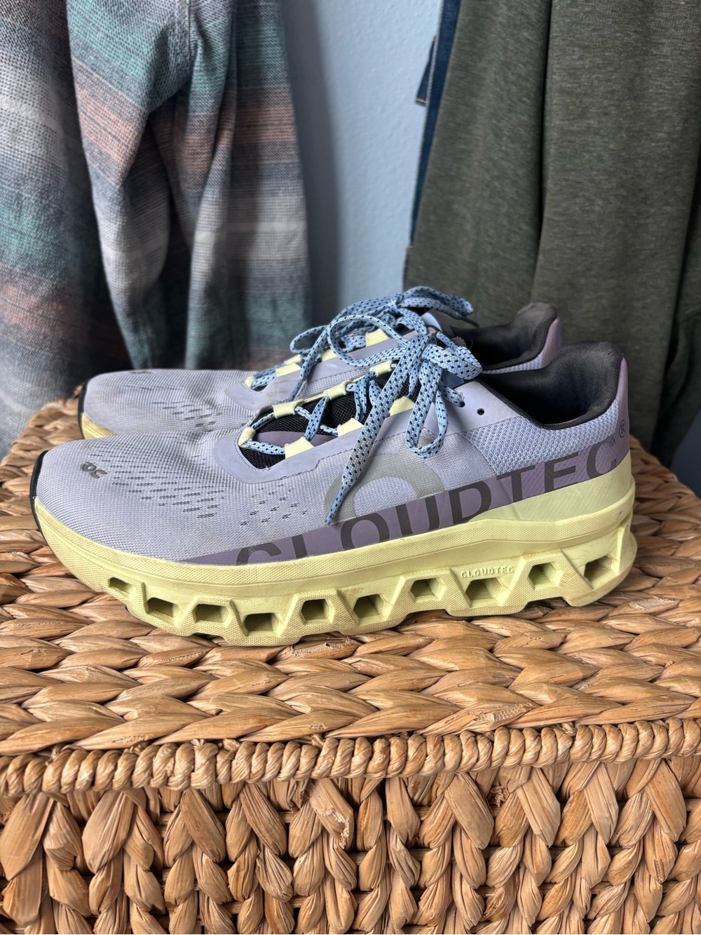 On Cloud Women's Cloudtec Running Shoe - Lavender & Pale Yellow size 10.5